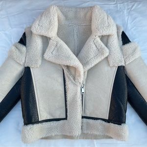AKIRA Cozy Up Faux Fur/Faux Leather Moto Jacket Sz. S